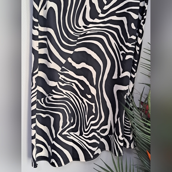 Zebra Print Skirt Size Meduim  #New - Picture 3 of 5